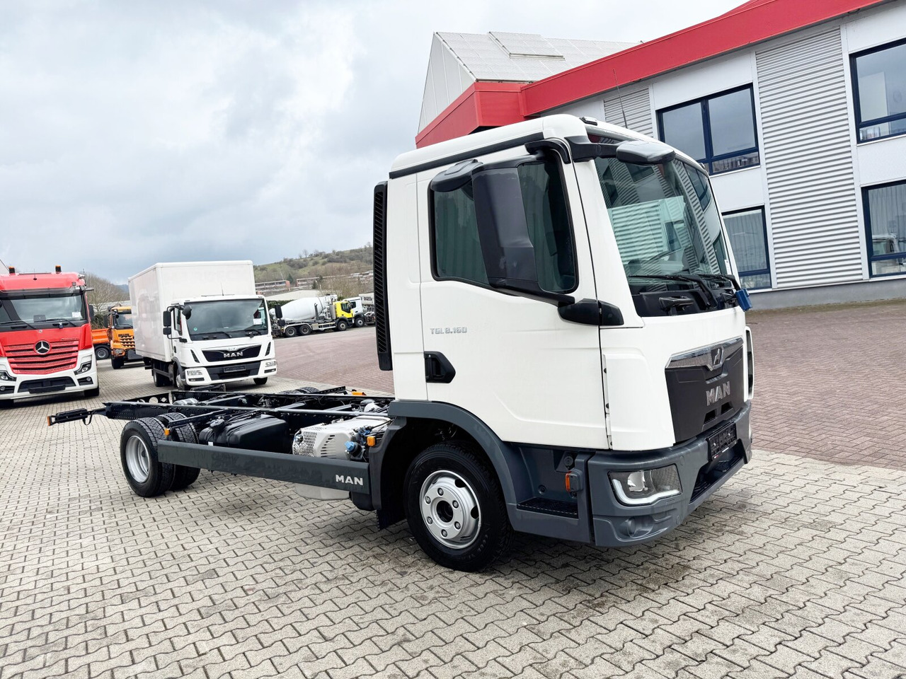 Châssis cabine neuf MAN TGL 8.160 4x2 BL CH TGL 8.160 4x2 BL CH: photos 9 Châssis cabine neuf MAN TGL 8.160 4x2 BL CH TGL 8.160 4x2 BL CH: photos 9
