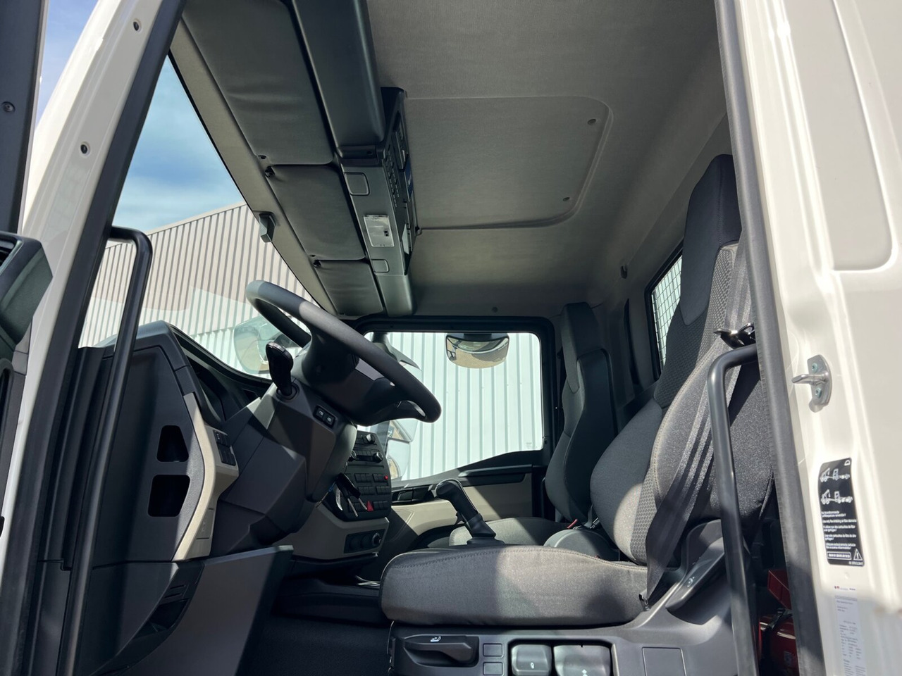 MAN TGM 18.250/340 4x2 BL CH TGM 18.250/340 4x2 BL CH, Funk - Camion ampliroll: photos 4 MAN TGM 18.250/340 4x2 BL CH TGM 18.250/340 4x2 BL CH, Funk - Camion ampliroll: photos 4