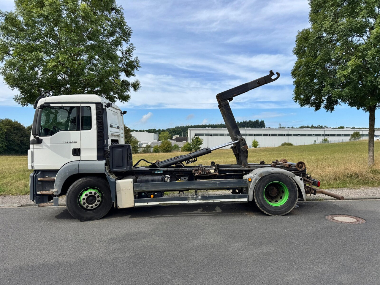 MAN TGS 18.360 4X2 BL TGS 18.360 4X2 BL, Hyva 10.45 S, Teleskopabrollanlage - Camion ampliroll: photos 1 MAN TGS 18.360 4X2 BL TGS 18.360 4X2 BL, Hyva 10.45 S, Teleskopabrollanlage - Camion ampliroll: photos 1