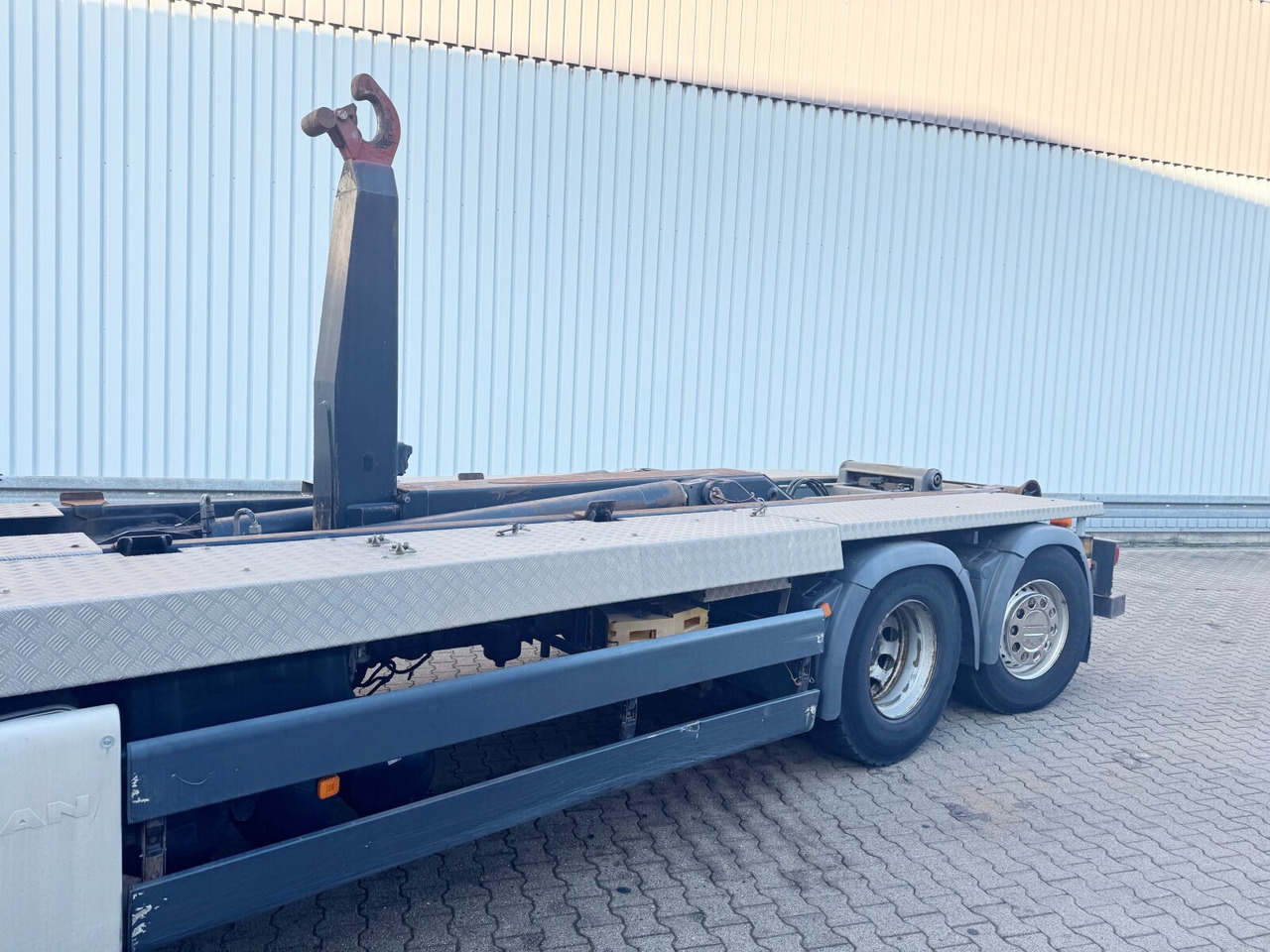 Camion ampliroll MAN TGS 26.480 6x2-4 BL TGS 26.480 6x2-4 BL, Lenk-Liftachse, VDL Abrollkipper bis 7m Container: photos 13