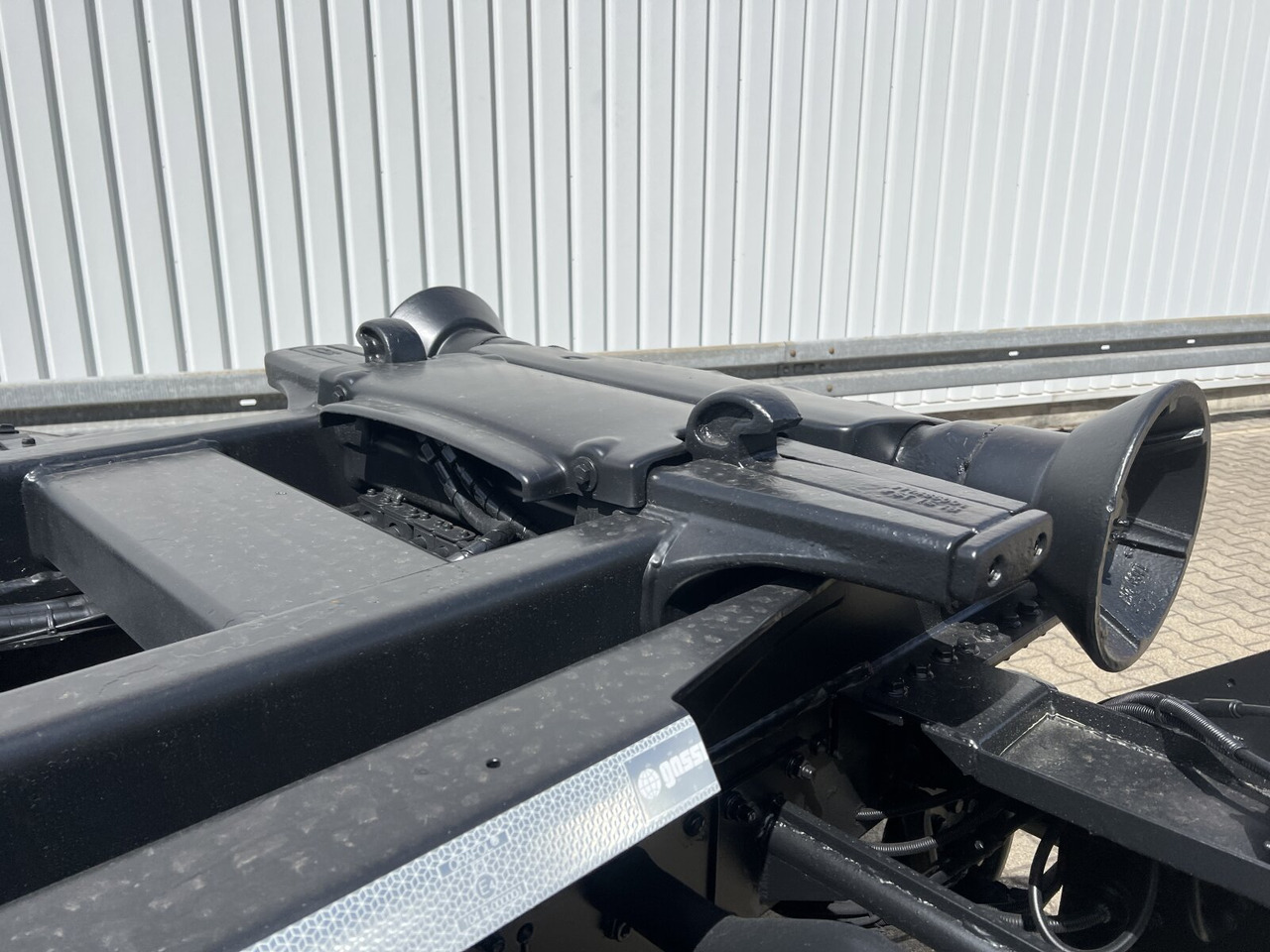 MAN TGS 26.500 6x4H-4 BL TGS 26.500 6x4H-4 BL, HydroDrive, PriTarder, Lenk-/Liftachse, AT-Motor - Camion ampliroll: photos 3 MAN TGS 26.500 6x4H-4 BL TGS 26.500 6x4H-4 BL, HydroDrive, PriTarder, Lenk-/Liftachse, AT-Motor - Camion ampliroll: photos 3