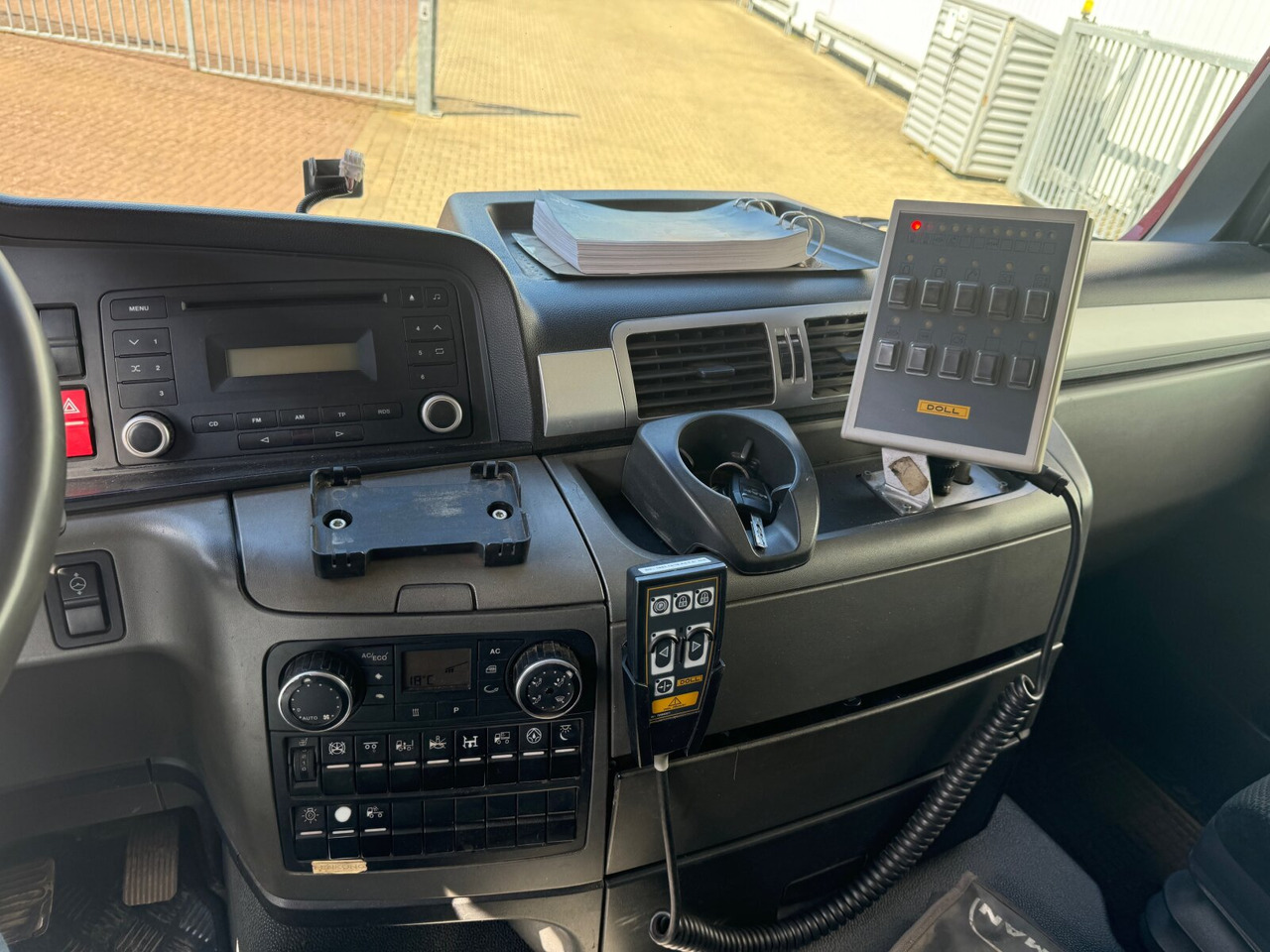 MAN TGS 26.540 6X4 BL TGS 26.540 6X4 BL, Intarder, Kran Epsilon S260L82, Langholz — crédit-bail MAN TGS 26.540 6X4 BL TGS 26.540 6X4 BL, Intarder, Kran Epsilon S260L82, Langholz: photos 6 MAN TGS 26.540 6X4 BL TGS 26.540 6X4 BL, Intarder, Kran Epsilon S260L82, Langholz — crédit-bail MAN TGS 26.540 6X4 BL TGS 26.540 6X4 BL, Intarder, Kran Epsilon S260L82, Langholz: photos 6