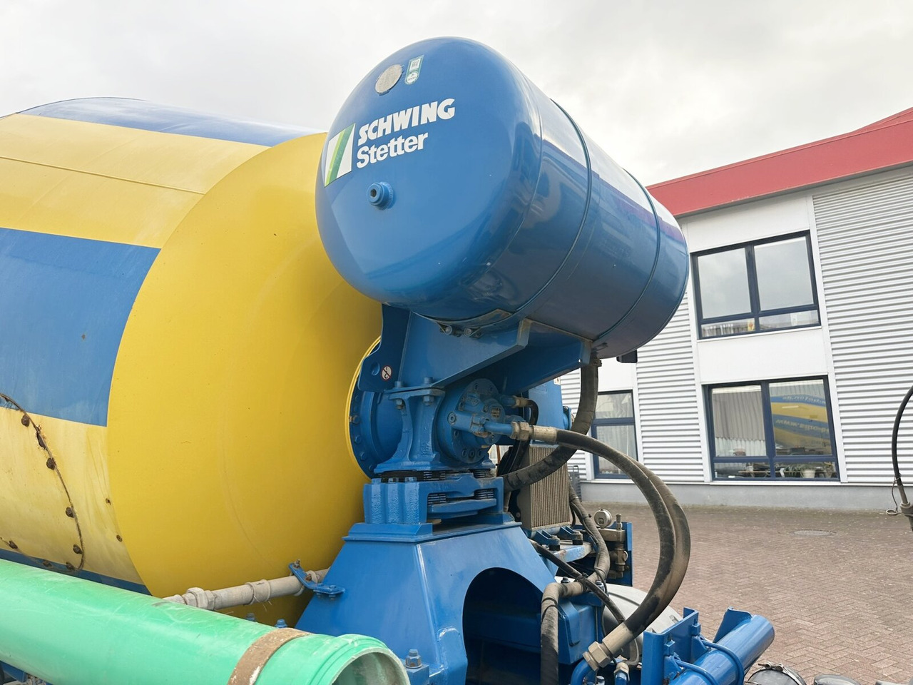 MAN TGS 32.400 8X4 BB TGS 32.400 8x4 BB, Stetter ca. 9m³ - Camion malaxeur: photos 2 MAN TGS 32.400 8X4 BB TGS 32.400 8x4 BB, Stetter ca. 9m³ - Camion malaxeur: photos 2