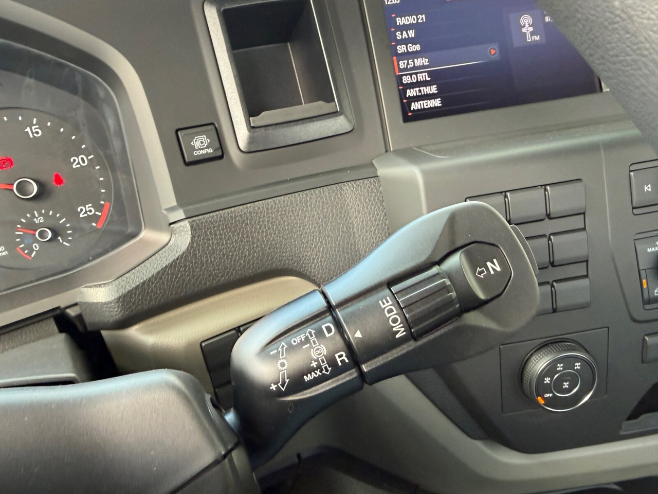 MAN TGS 33.440 6x6 BB CH TGS 33.440 6x6 BB CH, Hohe Bauart, Nebenantrieb - Châssis cabine: photos 4 MAN TGS 33.440 6x6 BB CH TGS 33.440 6x6 BB CH, Hohe Bauart, Nebenantrieb - Châssis cabine: photos 4