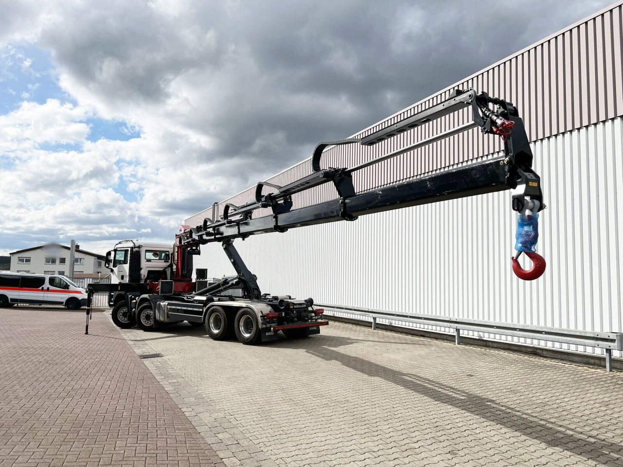 Camion ampliroll, Camion grue neuf MAN TGS 35.480 8X4 BL TGS 35.480 8X4 BL, Intarder, Kran HMF 3220-K6, 4-fach Abstützung, Funk: photos 14