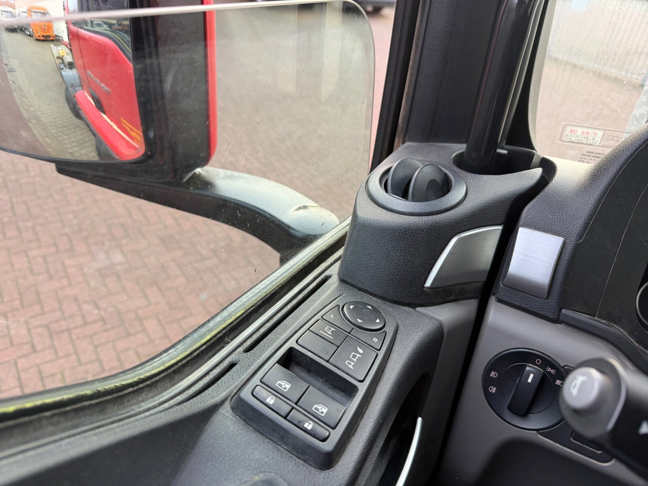 MAN TGS 35.500 8x4 BB TGS 35.500 8x4 BB, Pritarder, Meiller RK 30.65 - Camion ampliroll: photos 5 MAN TGS 35.500 8x4 BB TGS 35.500 8x4 BB, Pritarder, Meiller RK 30.65 - Camion ampliroll: photos 5