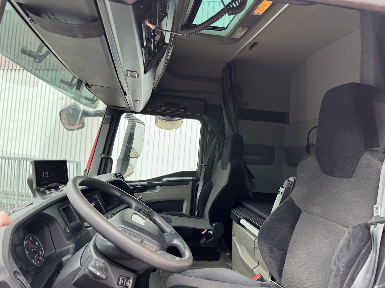 MAN TGX 26.470 6X2-4 BL TGX 26.470 6X2-4 BL, Lenk-/Liftachse, XLX-Fahrerhaus, VDL Abrollanlage 7m - Camion ampliroll: photos 3 MAN TGX 26.470 6X2-4 BL TGX 26.470 6X2-4 BL, Lenk-/Liftachse, XLX-Fahrerhaus, VDL Abrollanlage 7m - Camion ampliroll: photos 3
