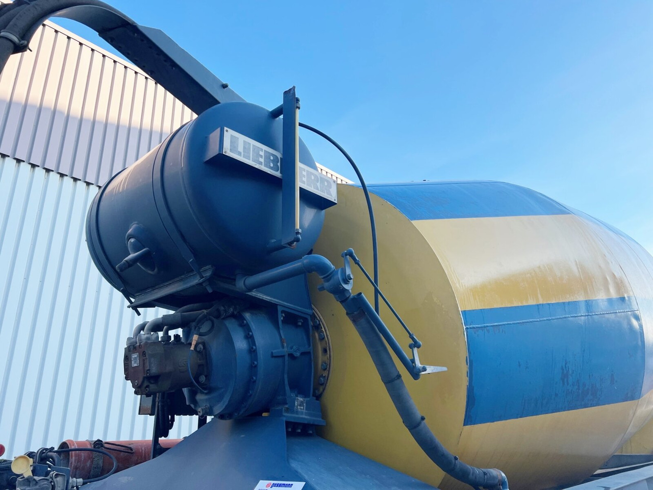 MÜLLER MITTELTAL SF 32 BM/BS mit LIEBHERR Betonmischer ca. 10m³ MÜLLER MITTELTAL SF 32 BM/BS mit LIEBHERR Betonmischer ca. 10m³, Liftachse — crédit-bail MÜLLER MITTELTAL SF 32 BM/BS mit LIEBHERR Betonmischer ca. 10m³ MÜLLER MITTELTAL SF 32 BM/BS mit LIEBHERR Betonmischer ca. 10m³, Liftachse: photos 10 MÜLLER MITTELTAL SF 32 BM/BS mit LIEBHERR Betonmischer ca. 10m³ MÜLLER MITTELTAL SF 32 BM/BS mit LIEBHERR Betonmischer ca. 10m³, Liftachse — crédit-bail MÜLLER MITTELTAL SF 32 BM/BS mit LIEBHERR Betonmischer ca. 10m³ MÜLLER MITTELTAL SF 32 BM/BS mit LIEBHERR Betonmischer ca. 10m³, Liftachse: photos 10