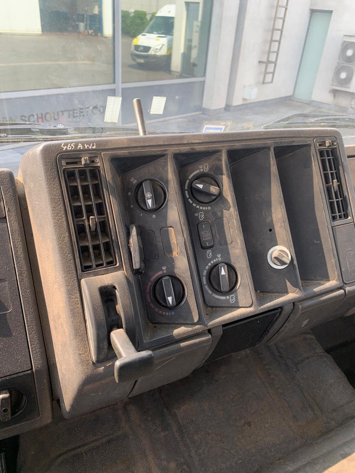Mercedes-Benz -1722 1722 4x2 - Camion benne, Camion grue: photos 5 Mercedes-Benz -1722 1722 4x2 - Camion benne, Camion grue: photos 5