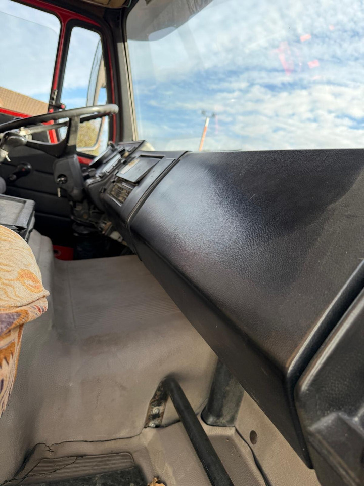 Mercedes-Benz - 2628 6 x 4 - Camion benne: photos 4 Mercedes-Benz - 2628 6 x 4 - Camion benne: photos 4