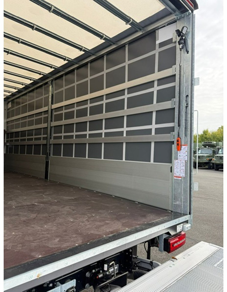 Mercedes-Benz Actros 1827/30 L 4x2 Actros 1827/30 L 4x2, Gardine, LBW - Camion plateau: photos 5 Mercedes-Benz Actros 1827/30 L 4x2 Actros 1827/30 L 4x2, Gardine, LBW - Camion plateau: photos 5