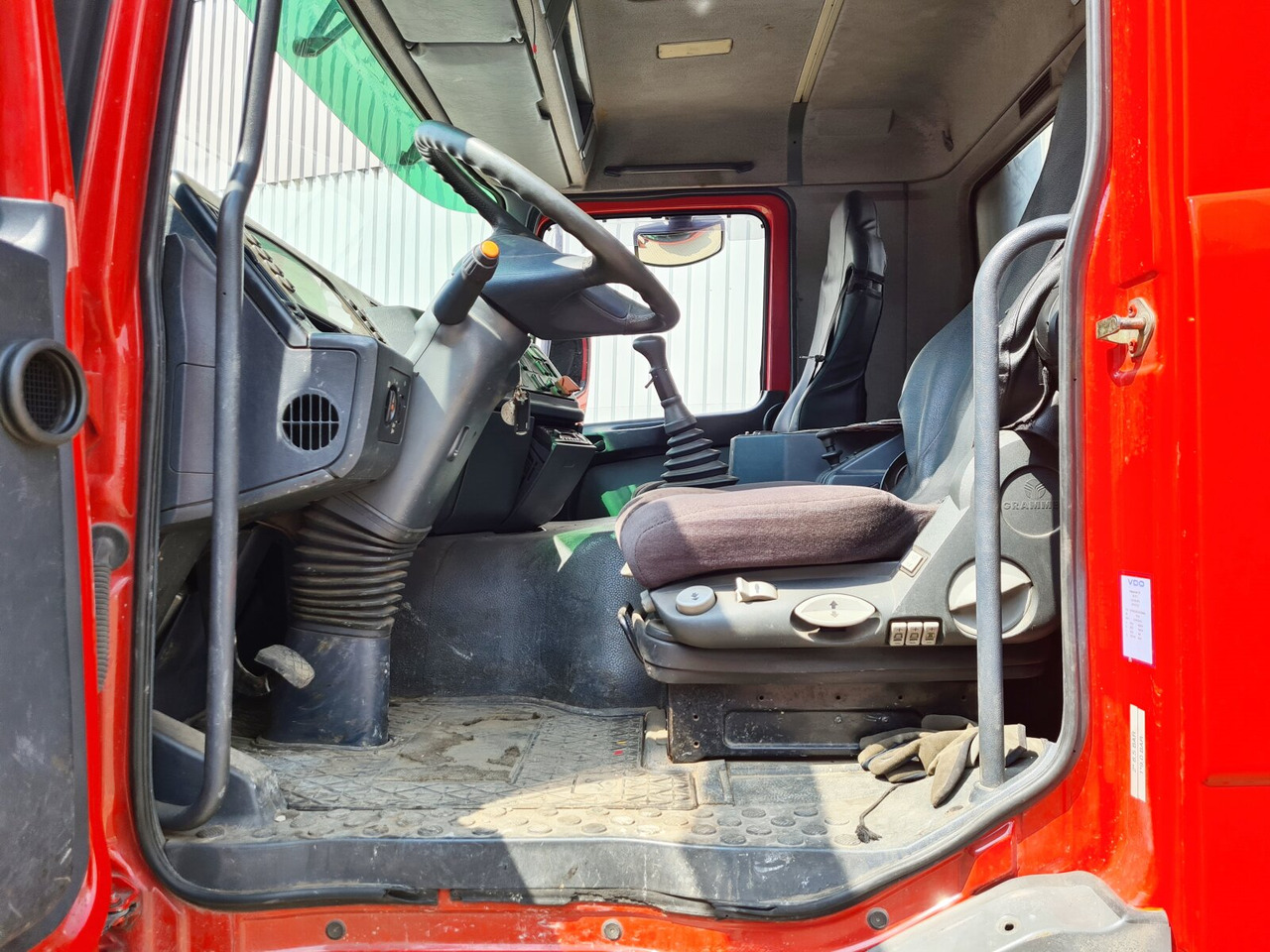 Mercedes-Benz Actros 1835 K 4x2 Actros 1835 K 4x2 - Châssis cabine: photos 3 Mercedes-Benz Actros 1835 K 4x2 Actros 1835 K 4x2 - Châssis cabine: photos 3
