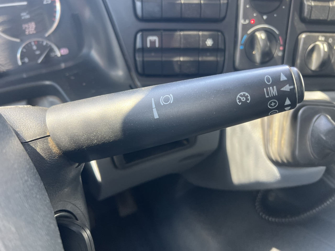 Mercedes-Benz Actros 2032 LA 4x4 Actros 2032 LA 4x4/ Rdstand 3.600 mm - Châssis cabine: photos 2 Mercedes-Benz Actros 2032 LA 4x4 Actros 2032 LA 4x4/ Rdstand 3.600 mm - Châssis cabine: photos 2