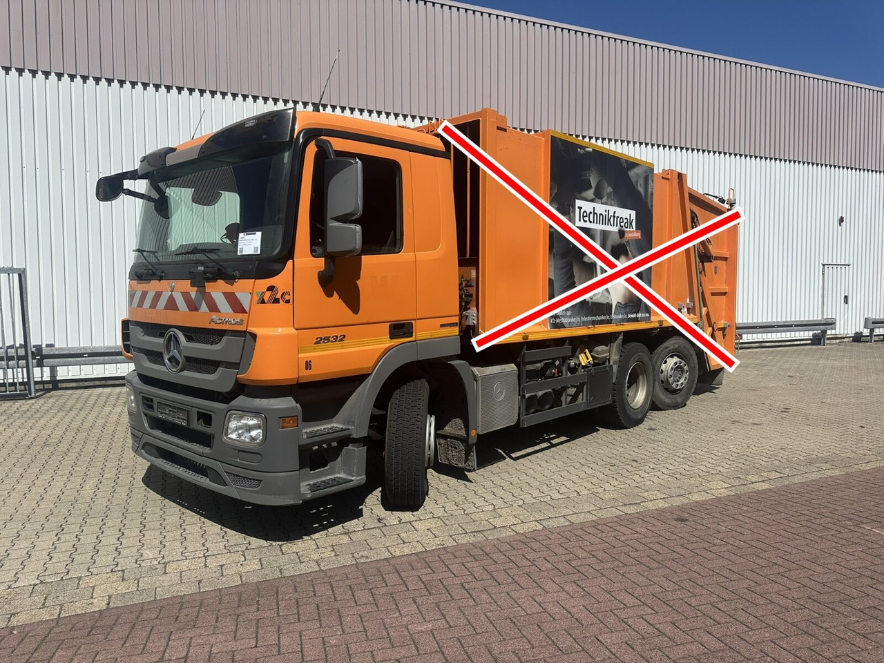 Mercedes-Benz Actros 2532 L 6x2 Actros 2532/41 L 6x2, EEV, Lenkachse - Châssis cabine: photos 1 Mercedes-Benz Actros 2532 L 6x2 Actros 2532/41 L 6x2, EEV, Lenkachse - Châssis cabine: photos 1