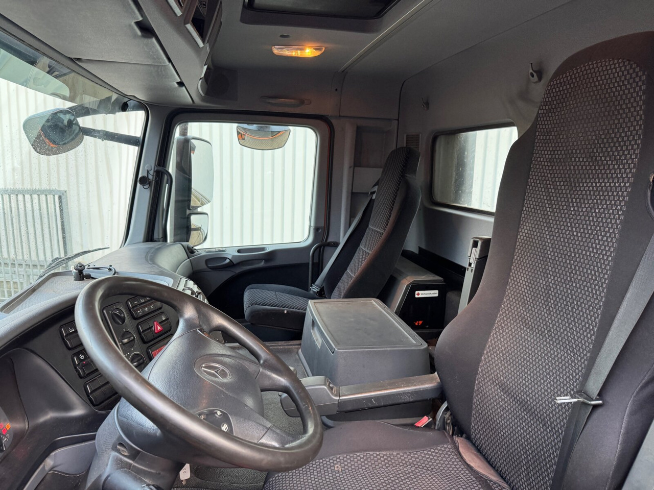 Mercedes-Benz Actros 2541 L 6x2 Actros 2541 L 6x2, Lenkachse, Meiller RK 20.65, Kran Palfinger PK 14002-EH, Funk - Camion ampliroll, Camion grue: photos 2 Mercedes-Benz Actros 2541 L 6x2 Actros 2541 L 6x2, Lenkachse, Meiller RK 20.65, Kran Palfinger PK 14002-EH, Funk - Camion ampliroll, Camion grue: photos 2