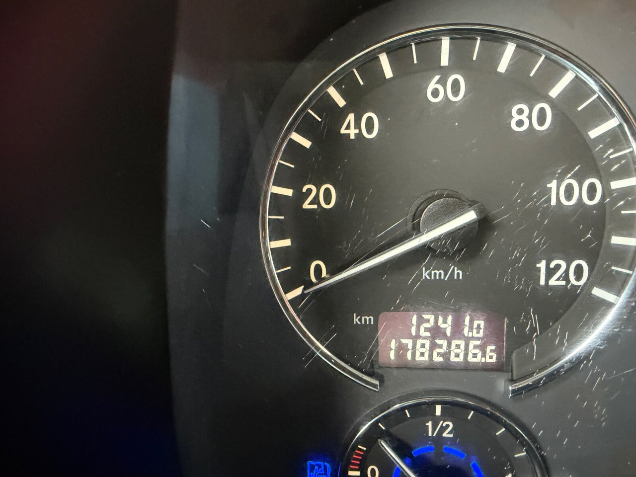 Mercedes-Benz Actros 2641 6x4 Actros 2641 6x4 - Camion ampliroll: photos 2 Mercedes-Benz Actros 2641 6x4 Actros 2641 6x4 - Camion ampliroll: photos 2