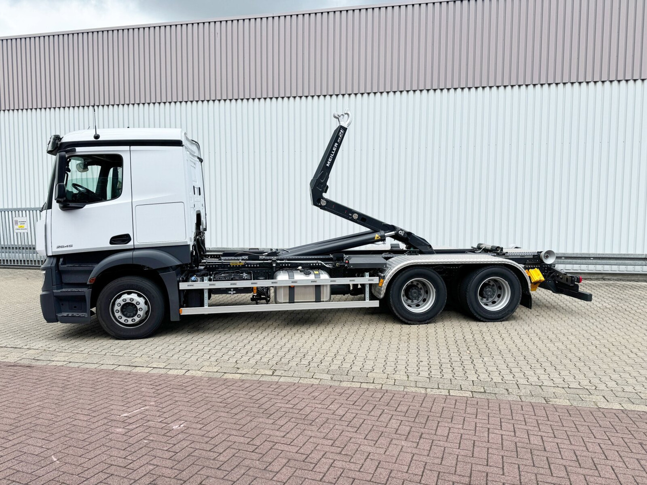 Camion ampliroll neuf Mercedes-Benz Actros 2645 L 6x4 Actros 2645 L 6x4, MultimediaCockpit, Motorabtrieb, Funk: photos 12