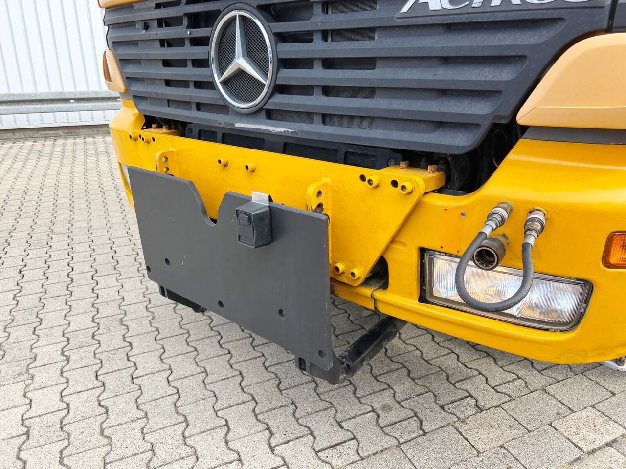 Mercedes-Benz Actros 3243 K 8x4/4 Actros 3243 K 8x4/4, Müller Saug- und Spülwagen ca. 17m³, Rechtslenker — crédit-bail Mercedes-Benz Actros 3243 K 8x4/4 Actros 3243 K 8x4/4, Müller Saug- und Spülwagen ca. 17m³, Rechtslenker: photos 8