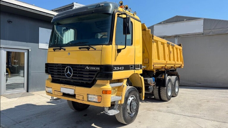 Mercedes-Benz Actros 3343 AK 6x6 - Camion benne: photos 1 Mercedes-Benz Actros 3343 AK 6x6 - Camion benne: photos 1