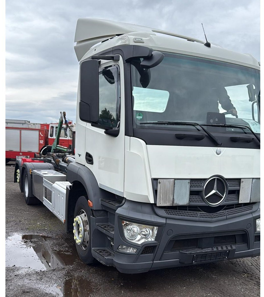 Mercedes-Benz Antos 2643 L 6x2 Antos 2643 L 6x2 - Camion ampliroll: photos 2 Mercedes-Benz Antos 2643 L 6x2 Antos 2643 L 6x2 - Camion ampliroll: photos 2