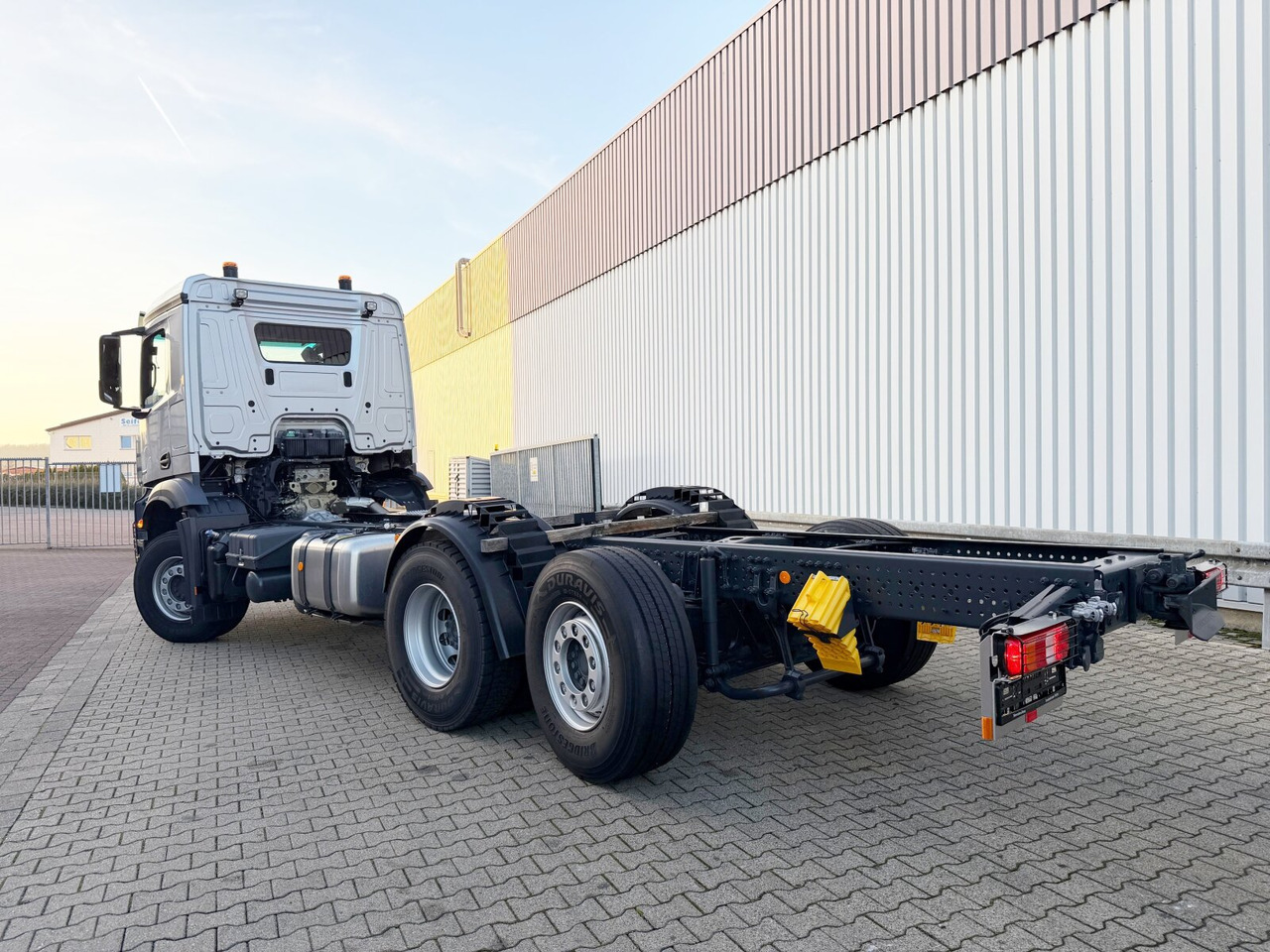 Camion ampliroll neuf Mercedes-Benz Arocs 2553 L 6x2 Arocs 2553 L 6x2, Lenk-/Liftachse, Navi, MultimediaCockpit, Motorabtrieb: photos 12 Camion ampliroll neuf Mercedes-Benz Arocs 2553 L 6x2 Arocs 2553 L 6x2, Lenk-/Liftachse, Navi, MultimediaCockpit, Motorabtrieb: photos 12