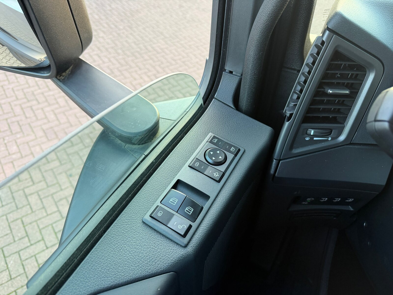 Camion ampliroll neuf Mercedes-Benz Arocs 2553 L 6x2 Arocs 2553 L 6x2, Lenk-/Liftachse, Navi, MultimediaCockpit, Motorabtrieb: photos 7 Camion ampliroll neuf Mercedes-Benz Arocs 2553 L 6x2 Arocs 2553 L 6x2, Lenk-/Liftachse, Navi, MultimediaCockpit, Motorabtrieb: photos 7