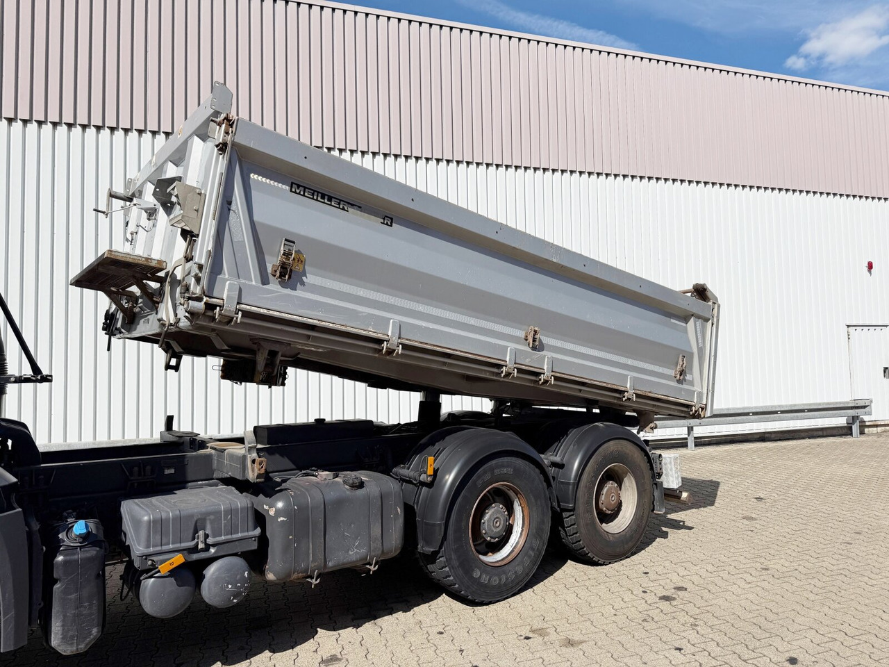 Mercedes-Benz Arocs 2643 LK 6x6 HAD Arocs 2643 LK 6x6 HAD, HydroDrive - Camion benne: photos 2 Mercedes-Benz Arocs 2643 LK 6x6 HAD Arocs 2643 LK 6x6 HAD, HydroDrive - Camion benne: photos 2