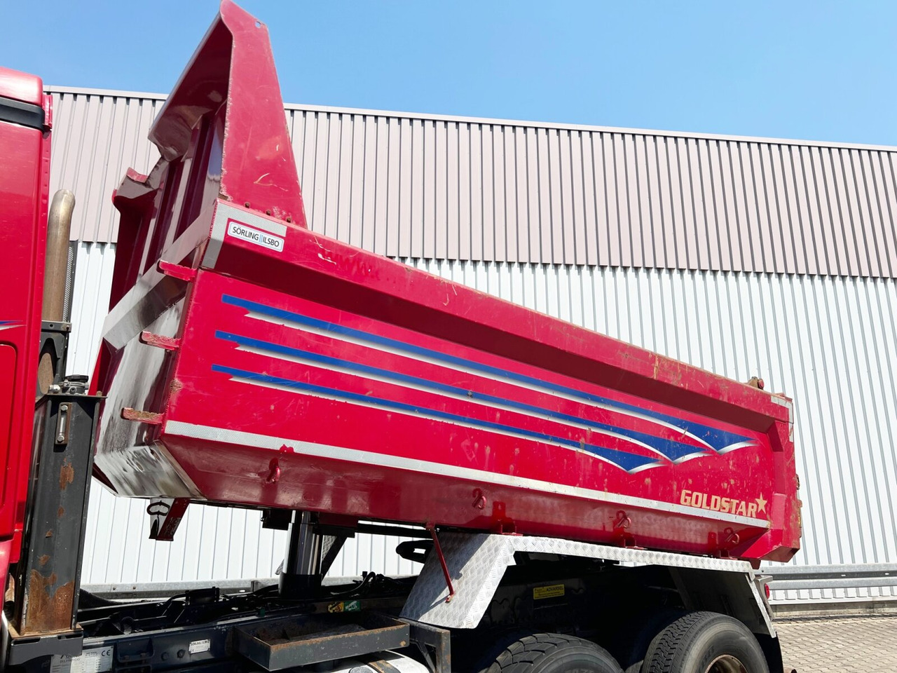 Camion benne Mercedes-Benz Arocs 2658 K 6x4 Arocs 2658 K 6x4, Retarder, Stahlmulde ca. 11m³, hydr. Heckklappenöffnung: photos 13 Camion benne Mercedes-Benz Arocs 2658 K 6x4 Arocs 2658 K 6x4, Retarder, Stahlmulde ca. 11m³, hydr. Heckklappenöffnung: photos 13