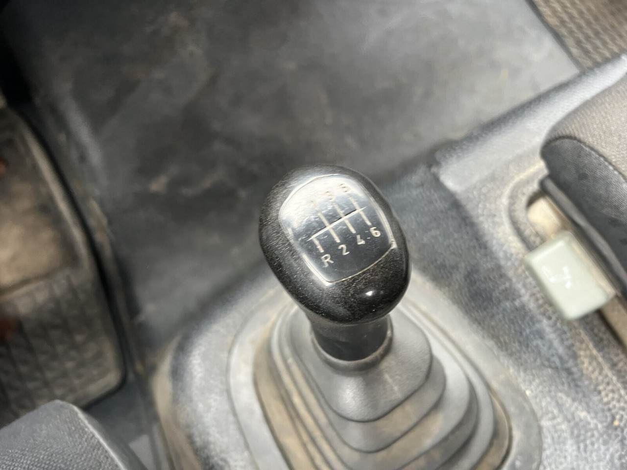 Mercedes-Benz Atego 1222 K 4x2 Atego 1222 K 4x2, 2x AHK - Camion benne: photos 5 Mercedes-Benz Atego 1222 K 4x2 Atego 1222 K 4x2, 2x AHK - Camion benne: photos 5