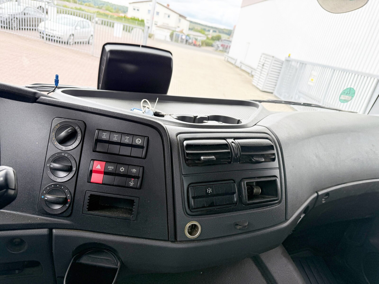 Mercedes-Benz Atego 1530 AK 4x4 Atego 1530 AK 4x4 - Camion benne: photos 5 Mercedes-Benz Atego 1530 AK 4x4 Atego 1530 AK 4x4 - Camion benne: photos 5