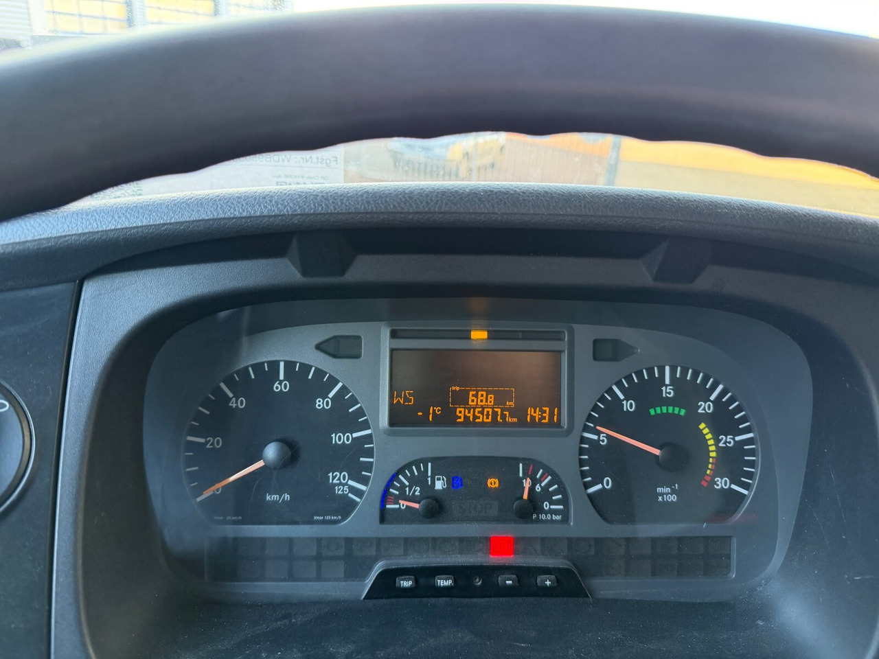 Mercedes-Benz Axor 1829 L 4x2 Axor 1829 L 4x2, 6-Sitzer - Camion plateau: photos 2 Mercedes-Benz Axor 1829 L 4x2 Axor 1829 L 4x2, 6-Sitzer - Camion plateau: photos 2