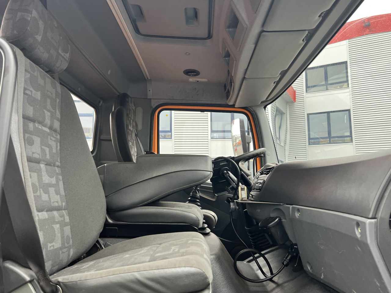 Camion benne Mercedes-Benz Axor 1833 AK 4x4 Axor 1833 AK 4x4, Winterdienstausstattung: photos 7