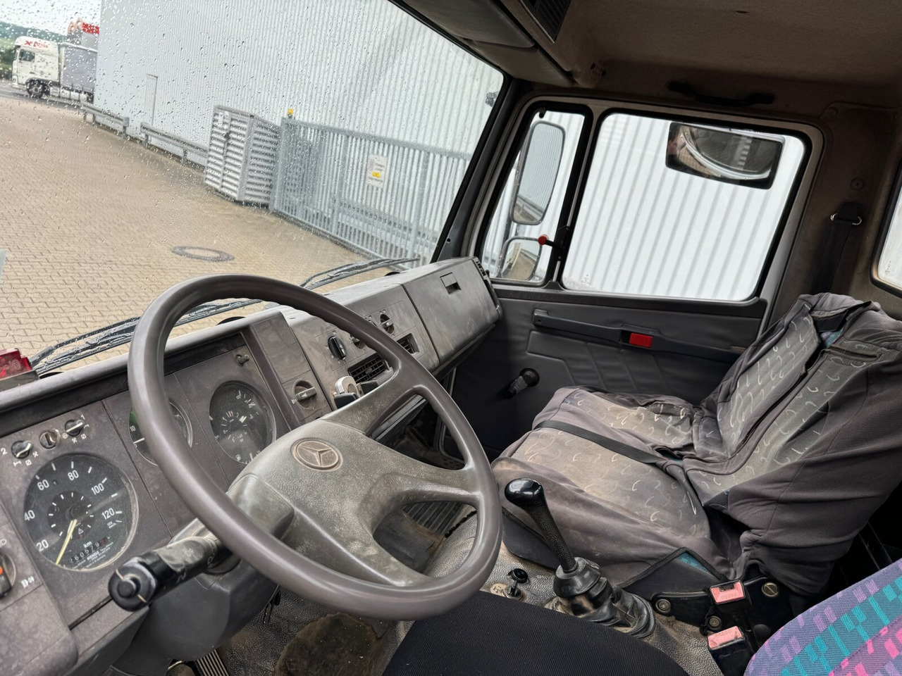 Mercedes-Benz LK 814 4x2 LK 814 4x2, 6-Zylinder, Kran Tirre Euro 35 - Camion grue, Camion plateau: photos 4 Mercedes-Benz LK 814 4x2 LK 814 4x2, 6-Zylinder, Kran Tirre Euro 35 - Camion grue, Camion plateau: photos 4