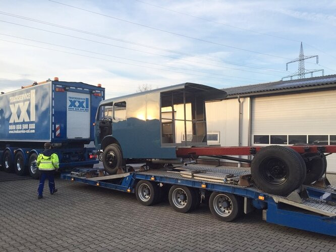 Camion porte-voitures Mercedes-Benz - LP710/32 LF16V LP710/32, Autotransporter: photos 6