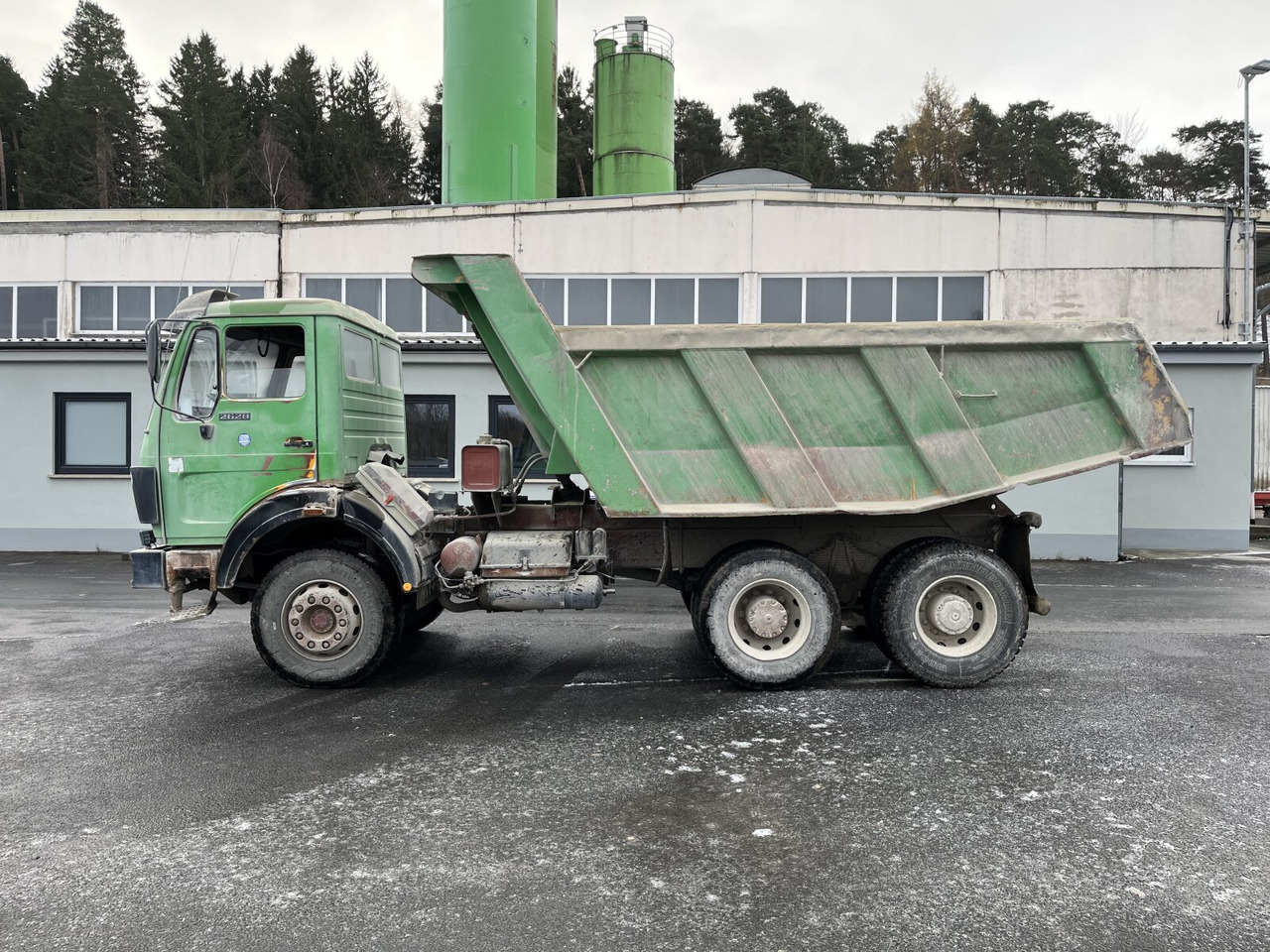 Mercedes-Benz NG 2628 K 6x4 NG 2628 K 6x4, V8, MEILLER Stahlmulde ca. 10³ - Tombereau: photos 1 Mercedes-Benz NG 2628 K 6x4 NG 2628 K 6x4, V8, MEILLER Stahlmulde ca. 10³ - Tombereau: photos 1