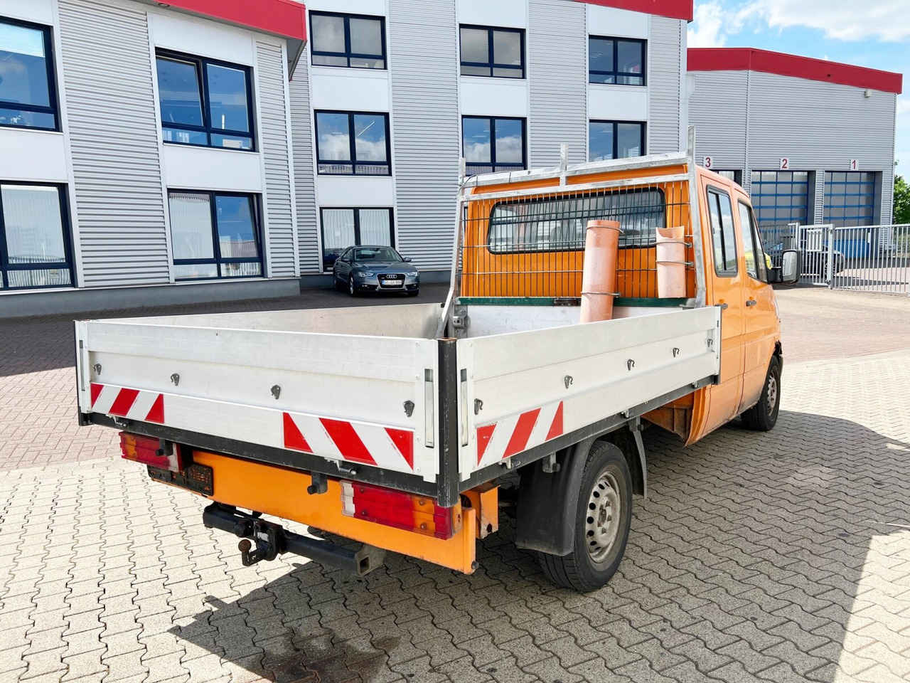 Utilitaire plateau, Utilitaire double cabine Mercedes-Benz Sprinter 308 4x2 Doka Sprinter 308 4x2 Doka: photos 10