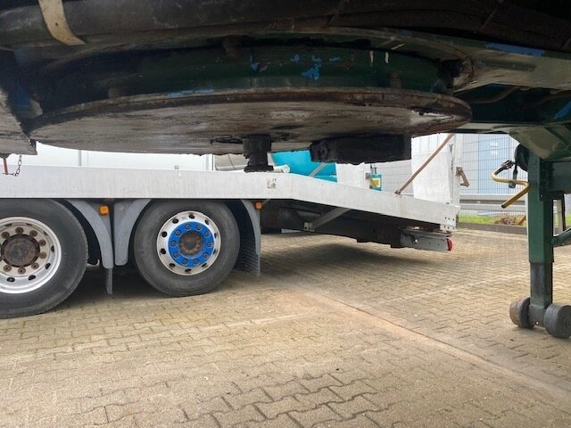 SCHELLING 504 H 22 SCHELLING 504 H 22 mit Kran Ferrari 708, 7m/t - Semi-remorque plateau: photos 2 SCHELLING 504 H 22 SCHELLING 504 H 22 mit Kran Ferrari 708, 7m/t - Semi-remorque plateau: photos 2