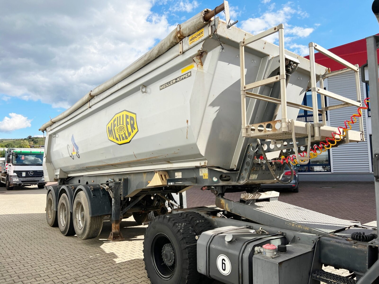 Meiller MHPS 12/27 MHPS 12/27 NOSS2, Stahlmulde ca. 26m³, Liftachse - Semi-remorque: photos 1 Meiller MHPS 12/27 MHPS 12/27 NOSS2, Stahlmulde ca. 26m³, Liftachse - Semi-remorque: photos 1