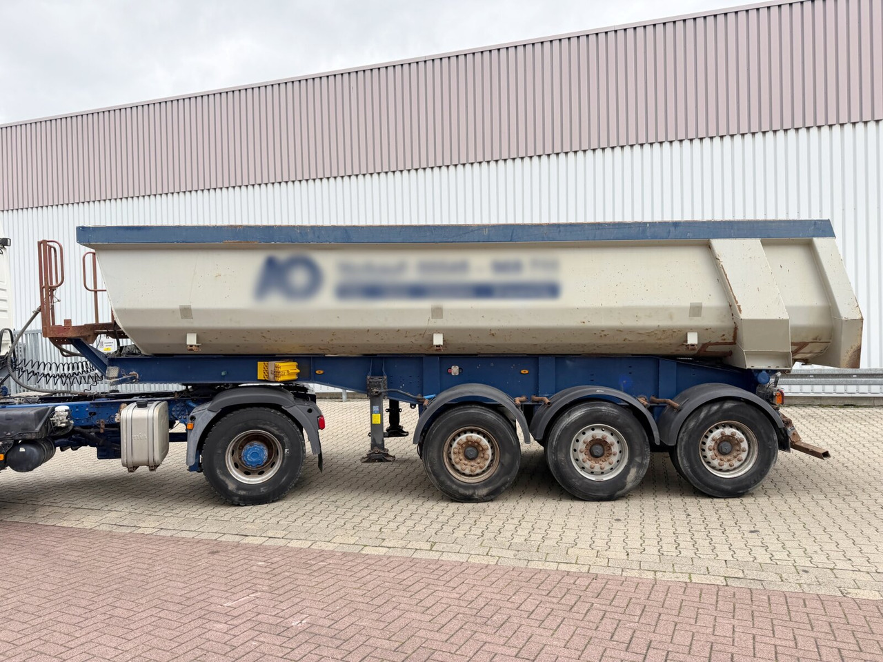 Schwarzmüller HKS 3/E-S1 HKS 3/E-S1, Liftachse, Stahlmulde, ca. 25m³ - Semi-remorque: photos 3 Schwarzmüller HKS 3/E-S1 HKS 3/E-S1, Liftachse, Stahlmulde, ca. 25m³ - Semi-remorque: photos 3