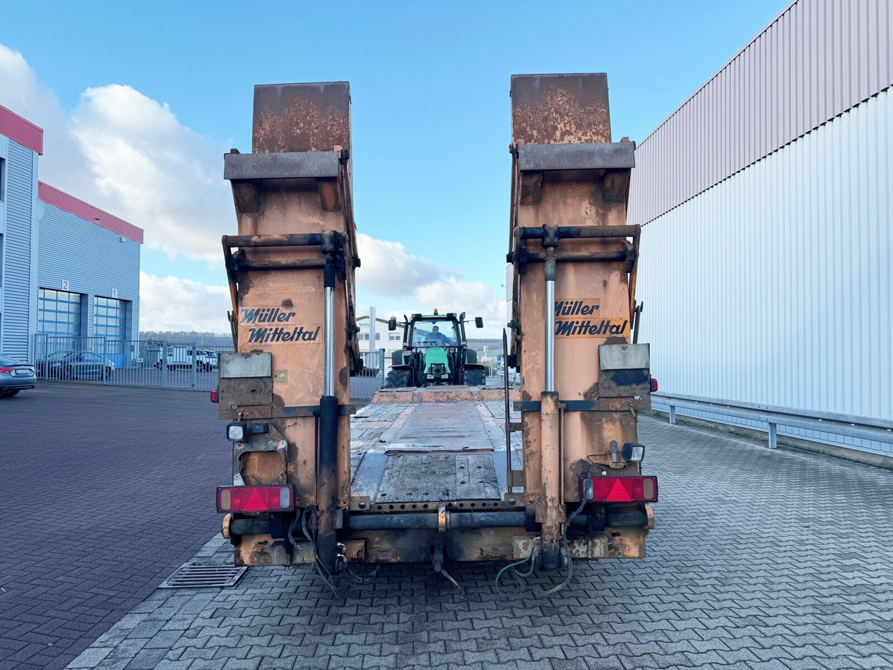 Remorque porte-engin surbaissée pour transport de équipements lourds T 3 Kompakt 30,0 T 3 Kompakt 30,0, Hydr. Rampen, Verbr. auf 3m: photos 8 Remorque porte-engin surbaissée pour transport de équipements lourds T 3 Kompakt 30,0 T 3 Kompakt 30,0, Hydr. Rampen, Verbr. auf 3m: photos 8