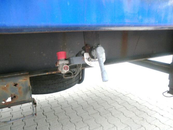 TPA 18 Zanner TPA 18 - Remorque rideaux coulissants: photos 4 TPA 18 Zanner TPA 18 - Remorque rideaux coulissants: photos 4