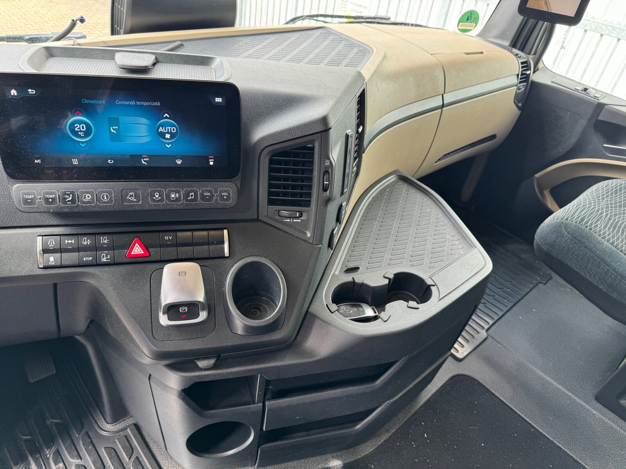 Mercedes-Benz Actros 1848 LS 4x2 Actros 1848 LS 4x2, Vollumer ,Retarder - Tracteur routier: photos 3 Mercedes-Benz Actros 1848 LS 4x2 Actros 1848 LS 4x2, Vollumer ,Retarder - Tracteur routier: photos 3