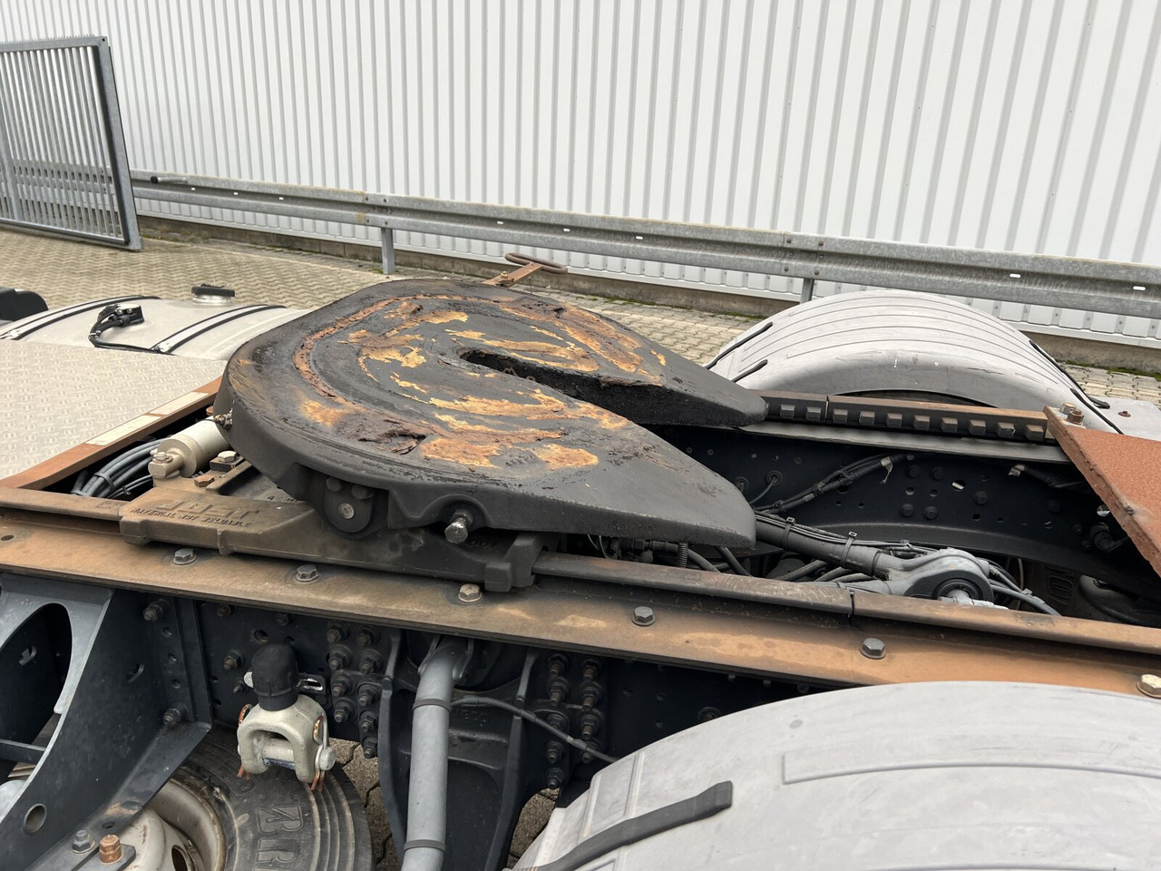 Tracteur routier Stralis AD440S42T/P 4x2 Stralis AD440X42T/P 4x2, Ex-: photos 12 Tracteur routier Stralis AD440S42T/P 4x2 Stralis AD440X42T/P 4x2, Ex-: photos 12