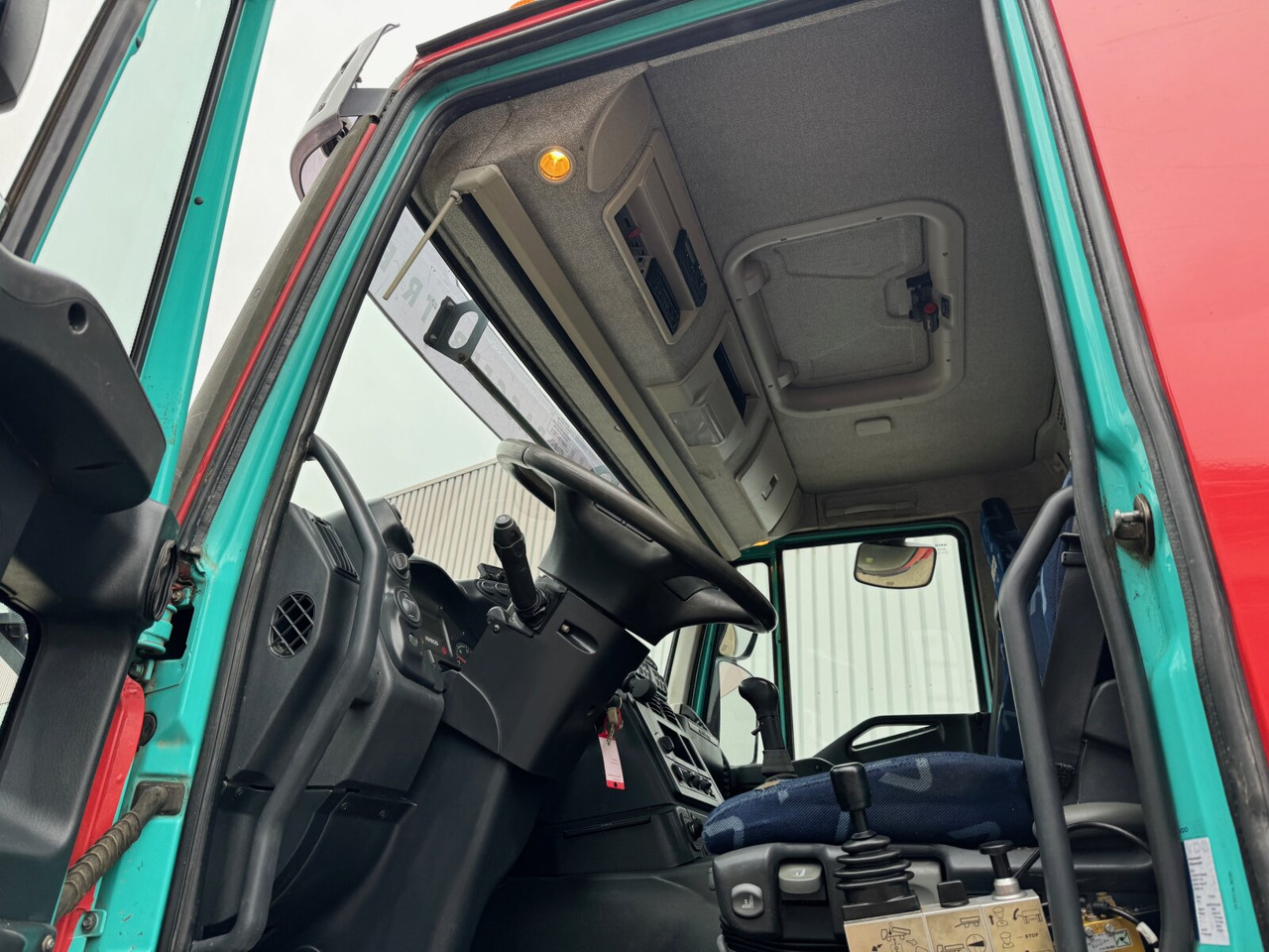 Trakker AD260T45W 6x6 Trakker AD260T45W 6x6, Bordmatik - Camion benne: photos 3 Trakker AD260T45W 6x6 Trakker AD260T45W 6x6, Bordmatik - Camion benne: photos 3