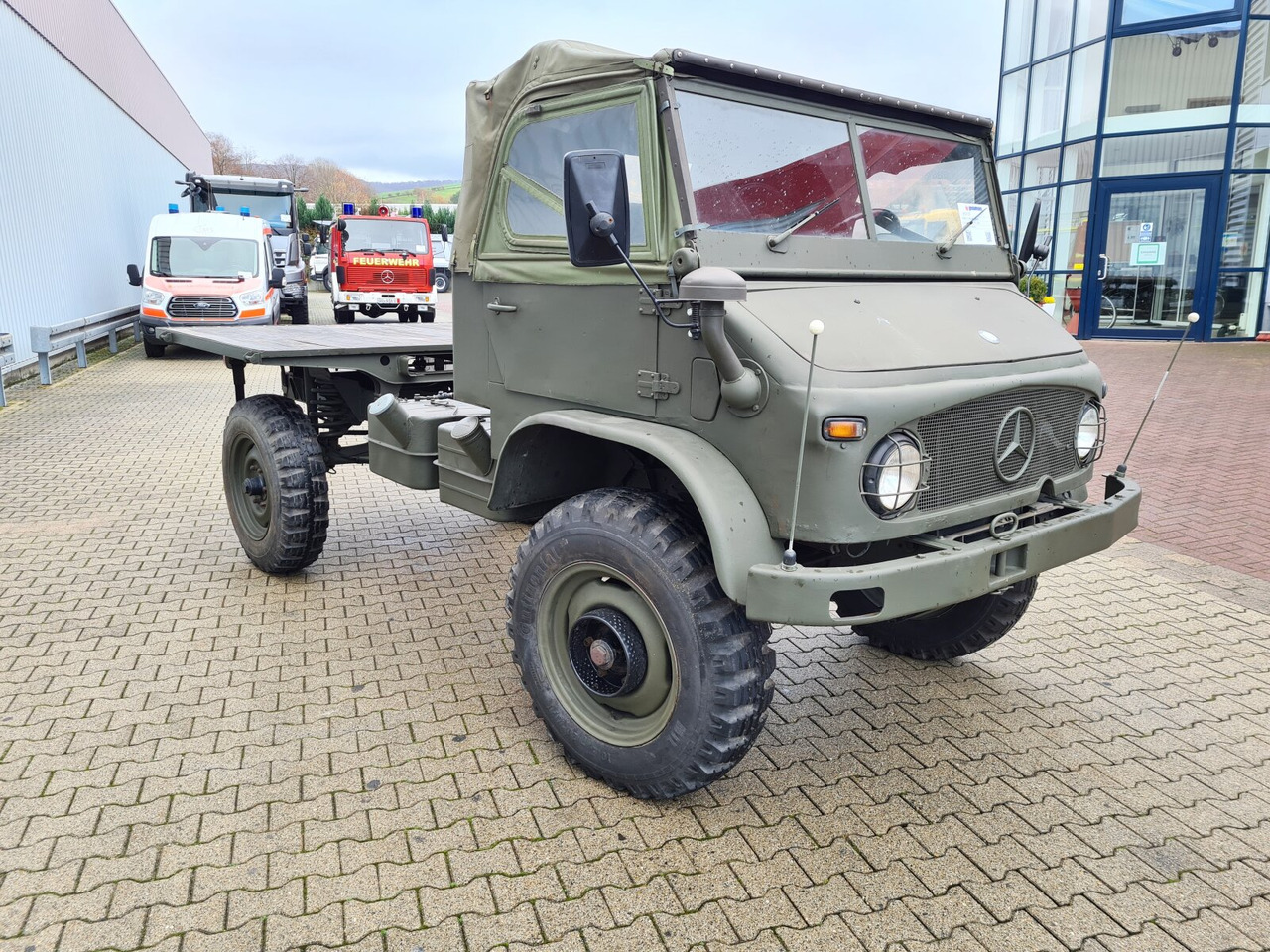 Camion plateau Unimog 404 4x4 S Cabrio 404 4x4 S Cabrio, Benziner: photos 11