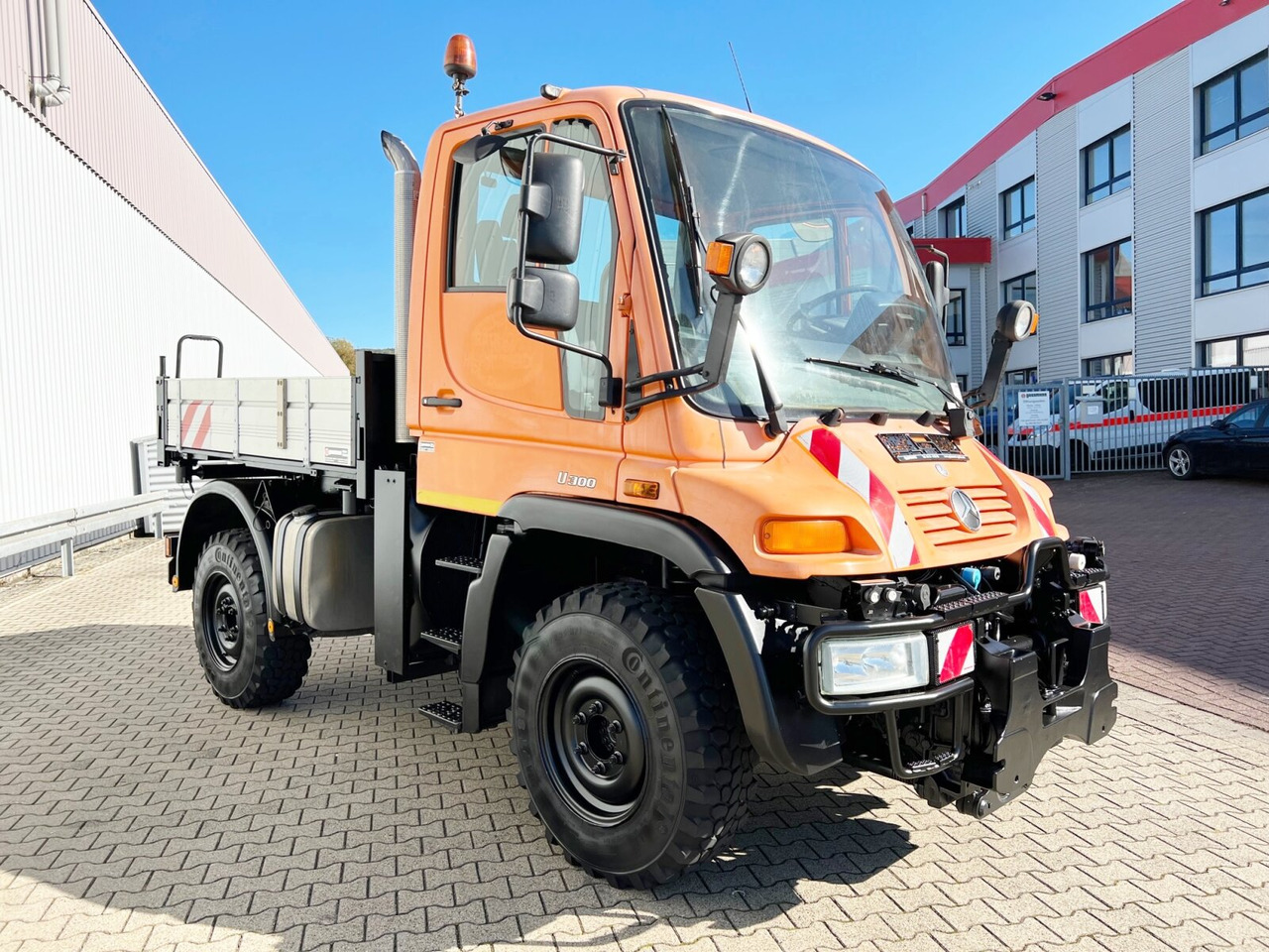 Camion benne, Véhicule de voirie/ Spécial Unimog U 300 4x4 U 300 4x4, Kipper, Kommunalhydraulik, VarioPilot, Zapfwelle: photos 9