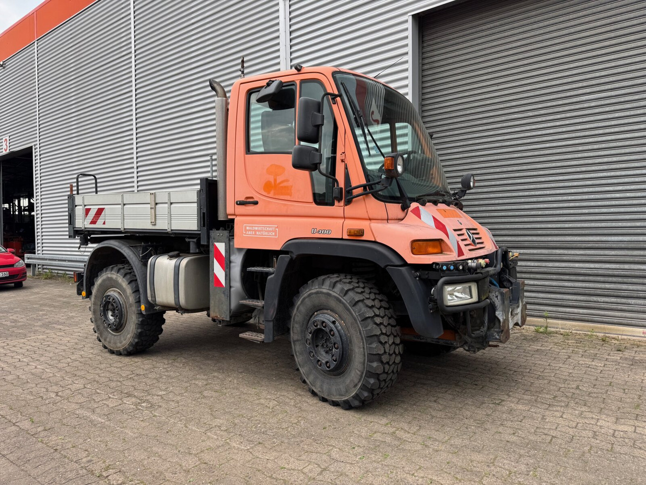 Unimog U 400 405/12 4x4 U 400 405/12 4x4, Kipper, Kommunalhydraulik, VarioPilot, Zapfwelle - Véhicule utilitaire: photos 1 Unimog U 400 405/12 4x4 U 400 405/12 4x4, Kipper, Kommunalhydraulik, VarioPilot, Zapfwelle - Véhicule utilitaire: photos 1