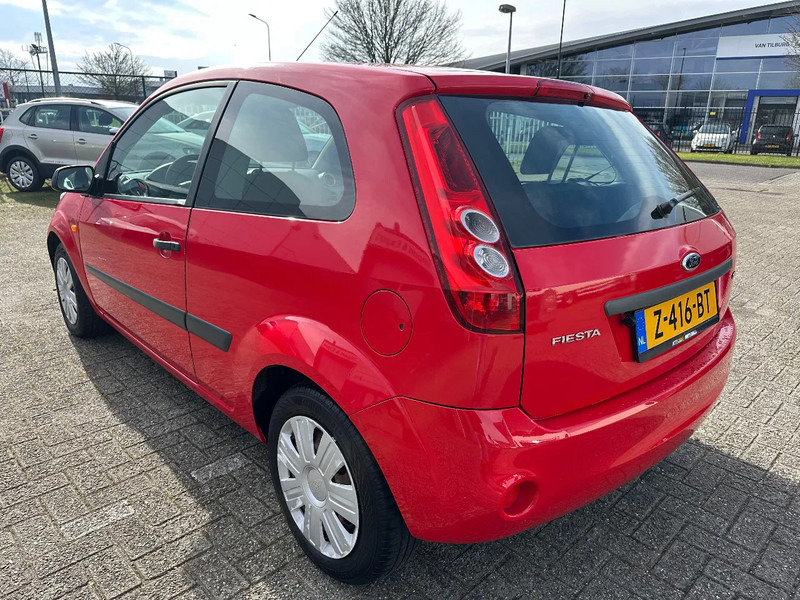 Ford Fiesta TDCi 1.4 + AIRCO + CARPLAY + REAR CAMERA + 194.511 KM - Voiture à hayon: photos 3 Ford Fiesta TDCi 1.4 + AIRCO + CARPLAY + REAR CAMERA + 194.511 KM - Voiture à hayon: photos 3