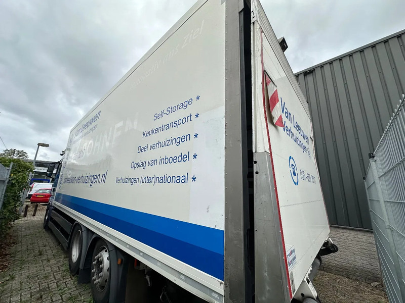 MAN TGX TGX 26 460 + 6X2 + LIFT + DAMAGED ENGINE - Camion fourgon: photos 3 MAN TGX TGX 26 460 + 6X2 + LIFT + DAMAGED ENGINE - Camion fourgon: photos 3