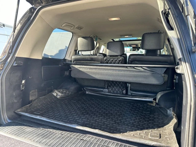 Toyota Land Cruiser V8 LAND CRUISER 200 V8 + CAMERA 360 + FRIDGE + DIESEL + ONLY EXPORT - SUV: photos 4 Toyota Land Cruiser V8 LAND CRUISER 200 V8 + CAMERA 360 + FRIDGE + DIESEL + ONLY EXPORT - SUV: photos 4